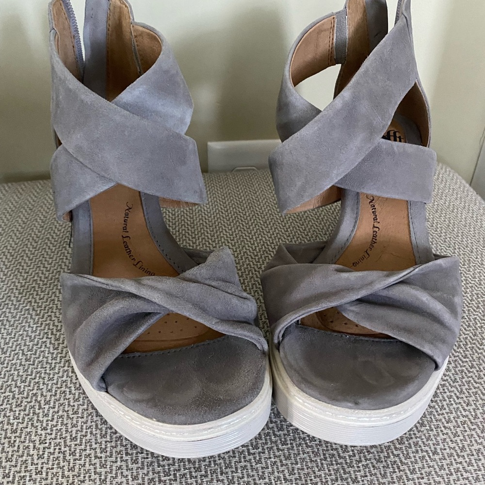Sofft Saniele wedge Sandler size 9